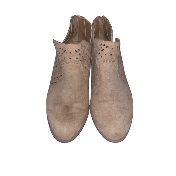 COPY - Torrid Tan Laser Cut Bootie 10W - Picture 2 of 8